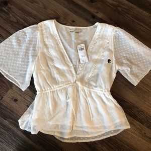 Brand new Abercrombie flowy white top